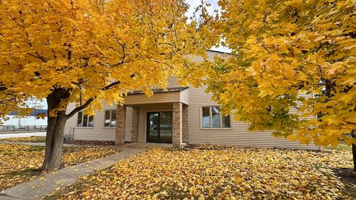 7125 Clinton Rd, Loves Park, IL, 61111-3871 | Card Image