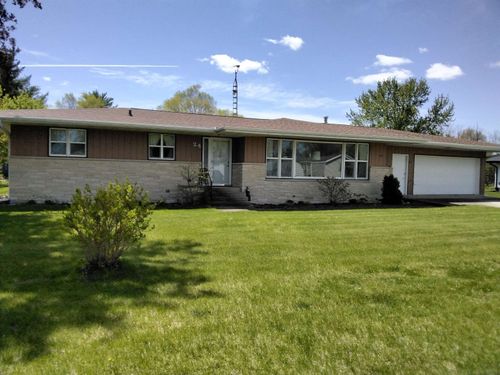 24 4th St, Montello, WI, 53949-9753 | Card Image
