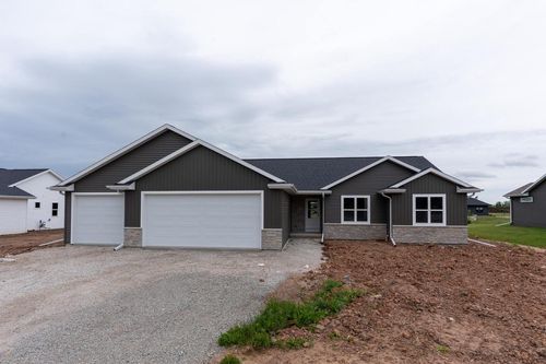 W5890 Edgewood Drive, HARRISON, WI, 54952 | Card Image