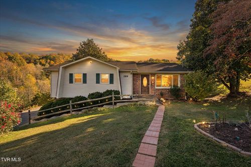 289 Brookside Ln, Bluff City, TN, 37618-1605 | Card Image