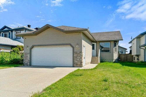 9445 90a Street, Grande Prairie, AB, T8X0A2 | Card Image
