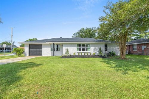 4701 Desoto St, Lake Charles, LA, 70607-5805 | Card Image