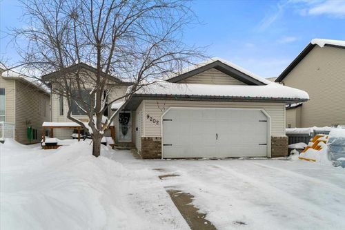 9202 129 Ave, Grande Prairie, AB, T8X1R5 | Card Image