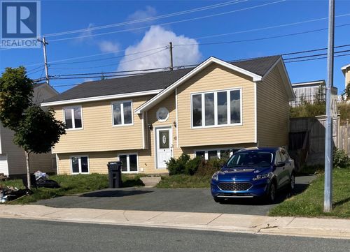 93 Carlisle Dr, Paradise, NL, A1L3S4 | Card Image