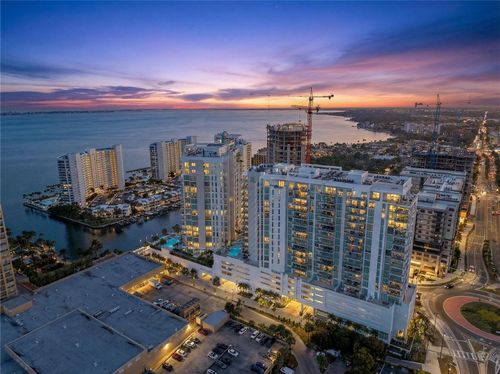 1807-301 Quay Cmns, SARASOTA, FL, 34236 | Card Image