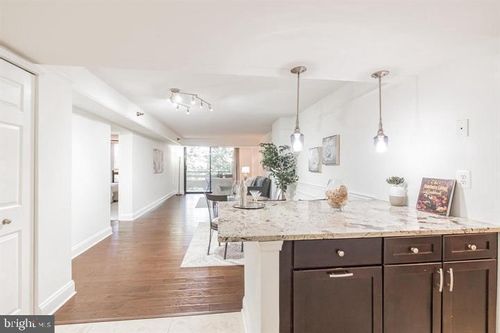 718-1808 Old Meadow Rd, MCLEAN, VA, 22102-1830 | Card Image