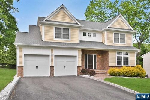 164 Grace Ave, Old Tappan, NJ, 07675-7448 | Card Image