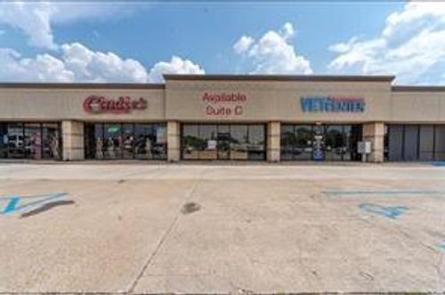 c-5803 Coliseum Boulevard, Alexandria, LA, 71303 | Card Image