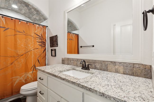 900 E 5 Th St, House other with 4 bedrooms, 2 bathrooms and null parking in Springtown TX | Image 19