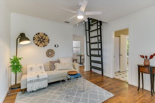 apt-16-1110 W 22nd St, Austin, TX, 78705-5339 | Card Image