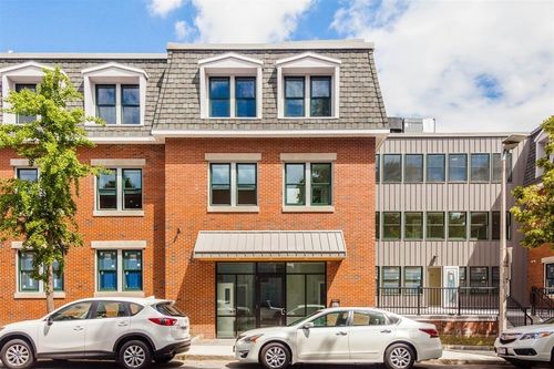 unit-104-906 E 2nd St, Boston, MA, 02127-2492 | Card Image