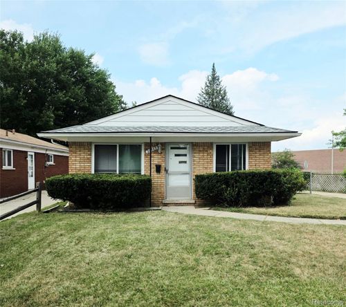 20663 Hollywood St, Harper Woods, MI, 48225-1162 | Card Image