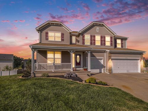 15752 Howell Cir, Bennington, NE, 68007-5161 | Card Image