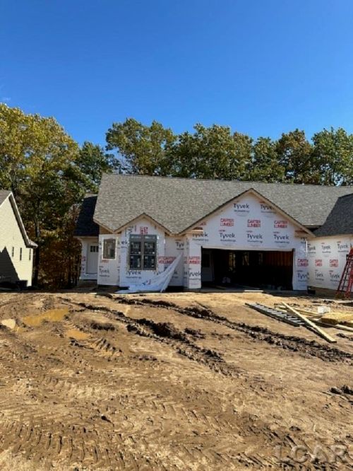 1637 Rivers Edge Ct, Adrian, MI, 49221-3795 | Card Image