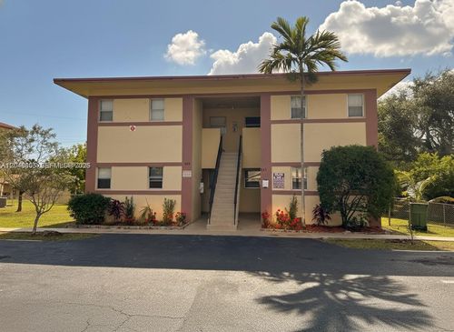 c-825 Sw 10th St, Hallandale Beach, FL, 33009-6816 | Card Image