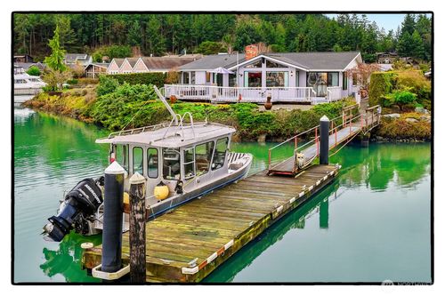 858 Kalispell Dr, La Conner, WA, 98257-9623 | Card Image