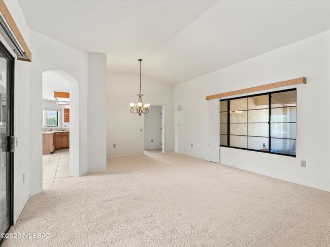 09-Living Area | Image 9