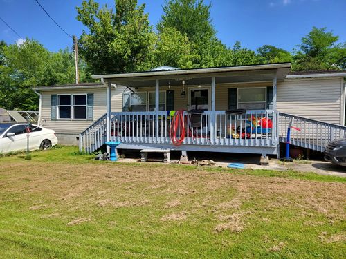 224 2nd Ave, Clay City, KY, 40312-1218 | Card Image