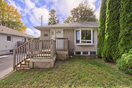 106 Sheldon Ave, Newmarket, ON, L3Y2V7 | Card Image