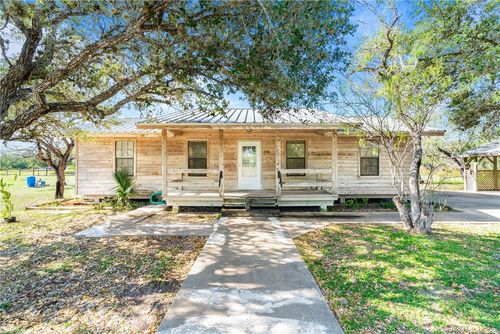 9616 Pvt Huisache Ranch Rd, Sinton, TX, 78387-4202 | Card Image