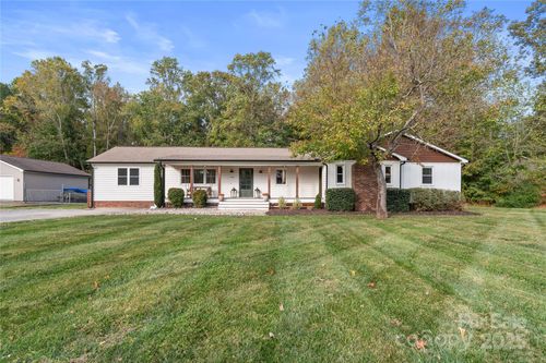 1335 Blacksnake Rd, Stanley, NC, 28164-9628 | Card Image