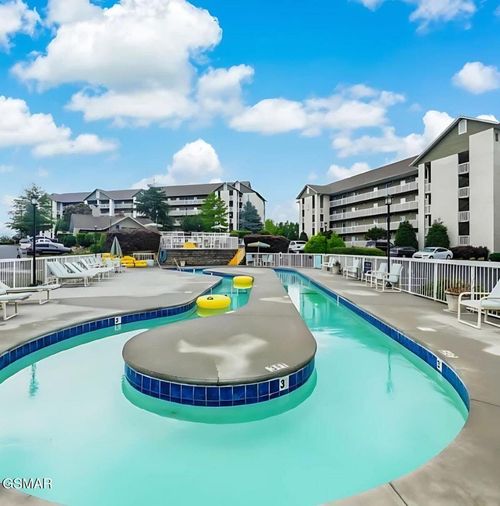 unit-443-205 Ogle Dr, Pigeon Forge, TN, 37863-3847 | Card Image