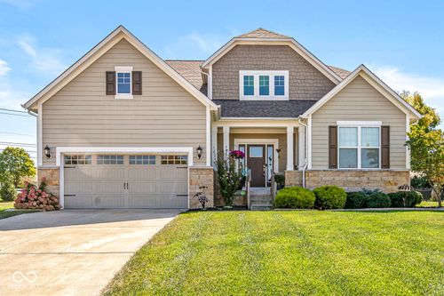9627 Summerton Dr, Fishers, IN, 46037-8010 | Card Image