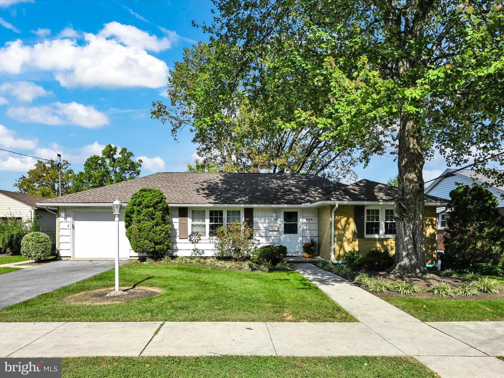 Birch St, Palmyra, PA 17078