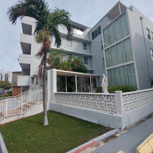 apt-3b-6767 Indian Creek Dr, Miami Beach, FL, 33141-5736 | Card Image