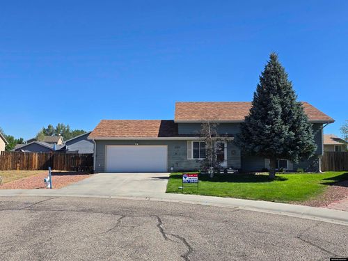 5309 Ute Cir, Bar Nunn, WY, 82601-7474 | Card Image