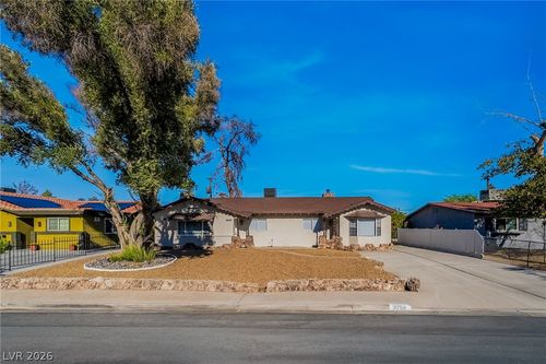 3256 Brentwood St, Las Vegas, NV, 89121-3316 | Card Image