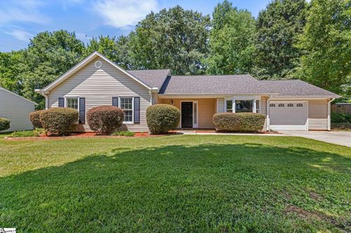 201 Lynchester Rd, Greenville, SC, 29615-3947 | Card Image