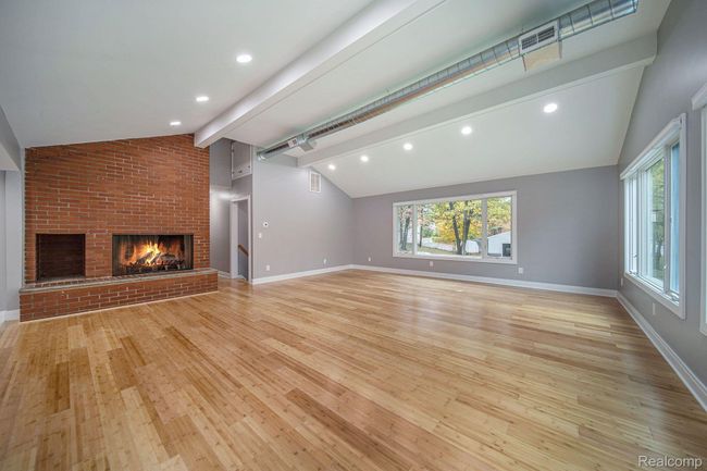 7175 Richardson Rd, House other with 3 bedrooms, 2 bathrooms and null parking in West Bloomfield MI | Image 12