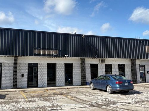 26and27-263 Barton Street E, Stoney Creek, ON, L8E2K4 | Card Image