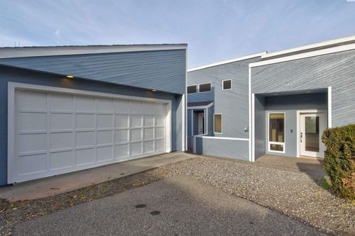 600 W 26th Pl, Kennewick, WA, 99337-4944 | Card Image