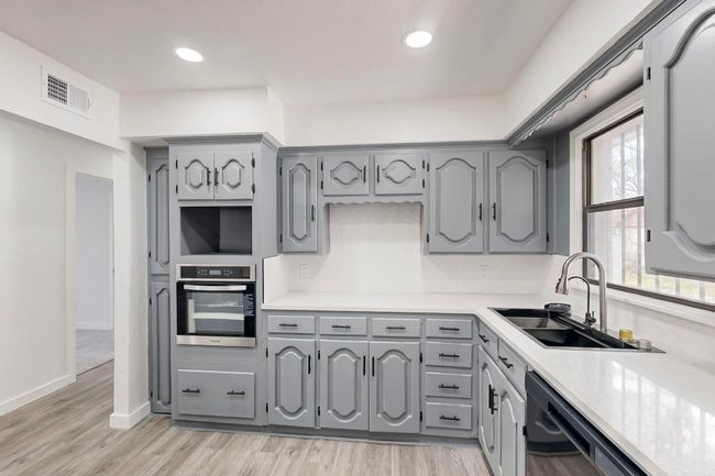 4109 Fortune Ln, House other with 3 bedrooms, 2 bathrooms and null parking in Dallas TX | Image 4