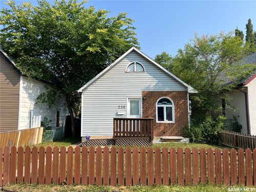 236 9th Street E, Prince Albert, SK, S6V0X6 | Card Image