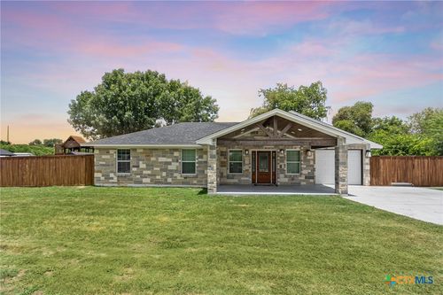 318 Franklin Rd, Eddy, TX, 76524-3952 | Card Image