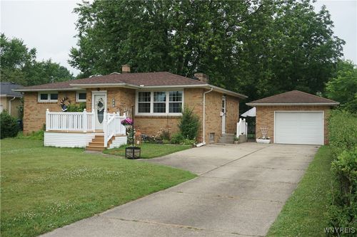 230 N Harvest St, Amherst, NY, 14221-6642 | Card Image