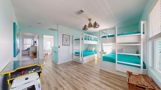 1822 Redfish Ln, House other with 5 bedrooms, 3 bathrooms and 2 parking in Crystal Beach TX | Image 22