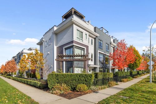 {{alt}} | Card Image