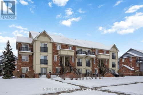 69-2285 Bur Oak Ave, Markham, ON, L6E0B9 | Card Image