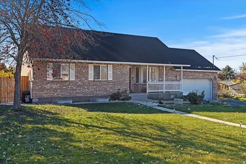 160 E 400 N, Smithfield, UT, 84335-1532 | Card Image