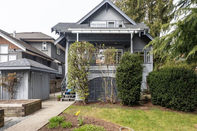 533 E 18 Th Street, House other with 6 bedrooms, 3 bathrooms and 3 parking in North Vancouver BC | Image 35