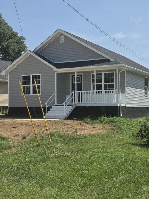 40 Riverview Rd, Irvine, KY, 40336-9359 | Card Image