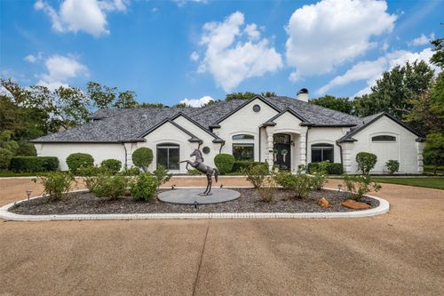 5001 Forest Hill Cir, Flower Mound, TX, 75028-3165 | Card Image