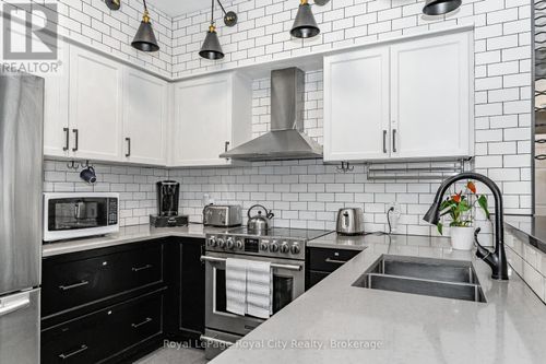 102-308 Watson Pky N, Guelph, ON, N1E0G7 | Card Image