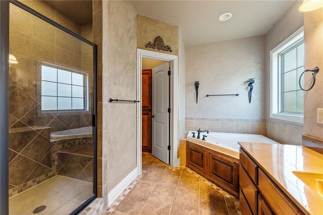 8 Arden Ln, House other with 5 bedrooms, 3 bathrooms and null parking in Bella Vista AR | Image 17