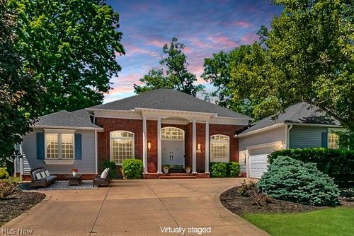 7290 Hunters Trl, Concord Twp, OH, 44077-9321 | Card Image