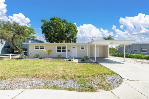 4135 Shore Acres Blvd Ne, ST PETERSBURG, FL, 33703-5460 | Card Image